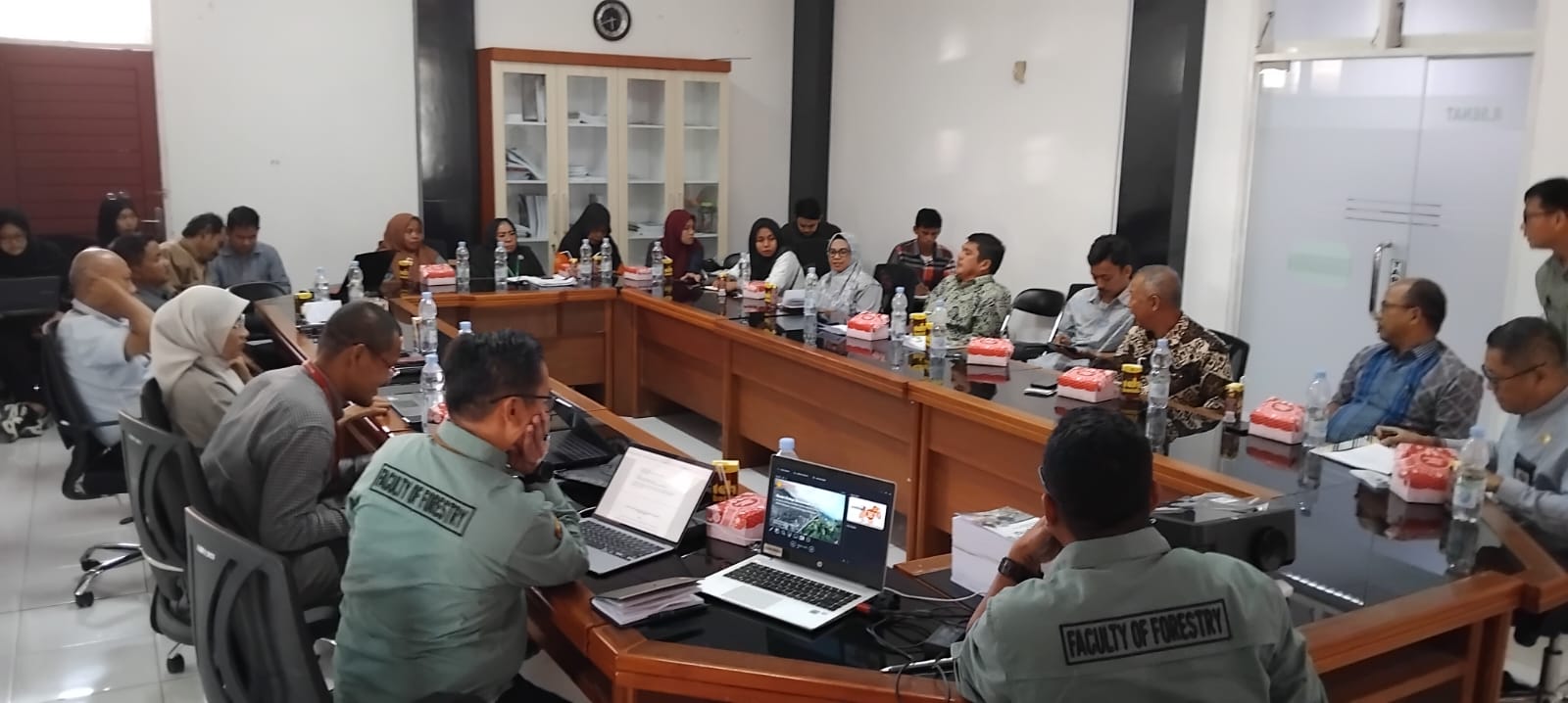 Kolaborasi Fakultas Kehutanan dan Mercy Corps Indonesia Bahas Pengembangan Hasil Riset dalam FGD