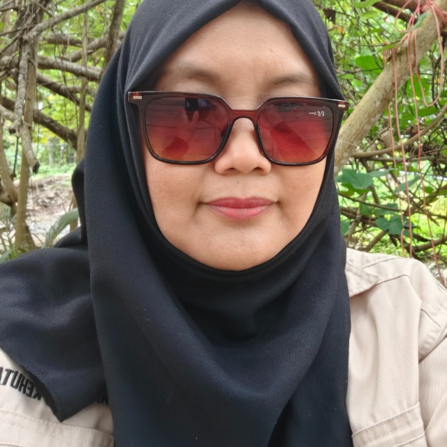 Foto Dr. Erniwati, S.Hut., M.P