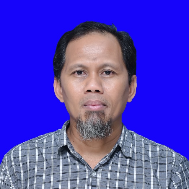 Foto Dr. Moh. Ihsan, S.Hut., M.Si