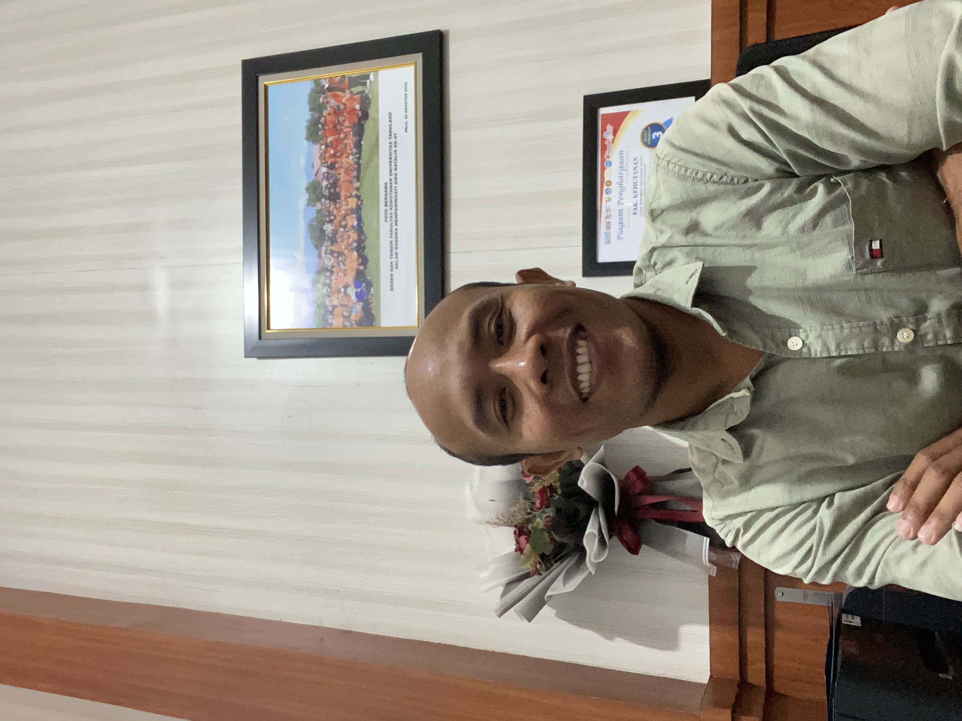 Foto I Wayan Hendra Stiawan, S.M